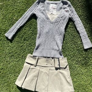 Hollister sweater
